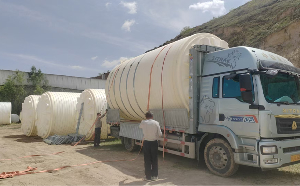 两当立式运输桶装车中